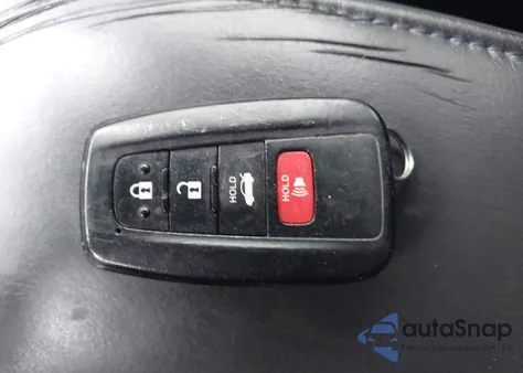 2020 Toyota Corolla Xse from USA, damaged, VIN JTDT4RCE6LJ037176